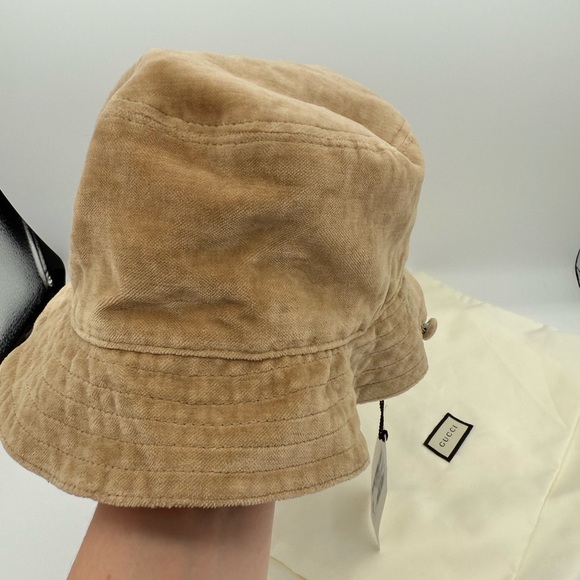 Gucci Tan Suede Bucket Hat - Picture 5 of 5